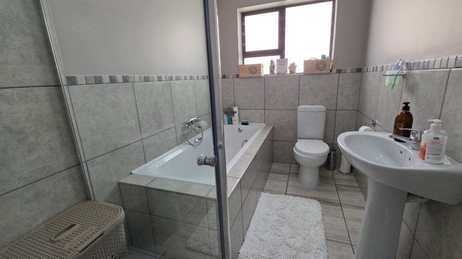 2 Bedroom Property for Sale in Seemeeu Park Western Cape